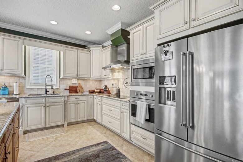 Palm Estate Retreat Steps from Surfside Shore - Surfside Beach, South Carolina