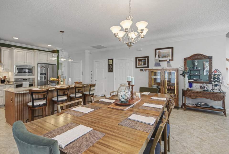 Palm Estate Retreat Steps from Surfside Shore - Surfside Beach, South Carolina