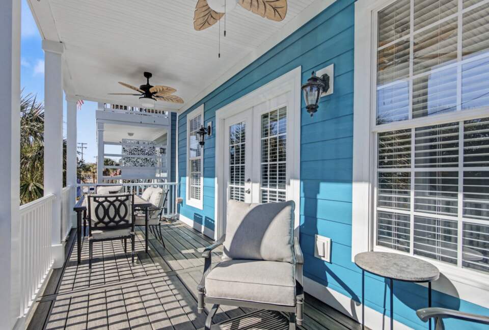 Palm Estate Retreat Steps from Surfside Shore - Surfside Beach, South Carolina