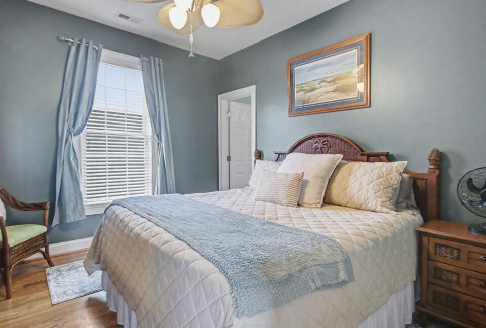 Palm Estate Retreat Steps from Surfside Shore - Surfside Beach, South Carolina