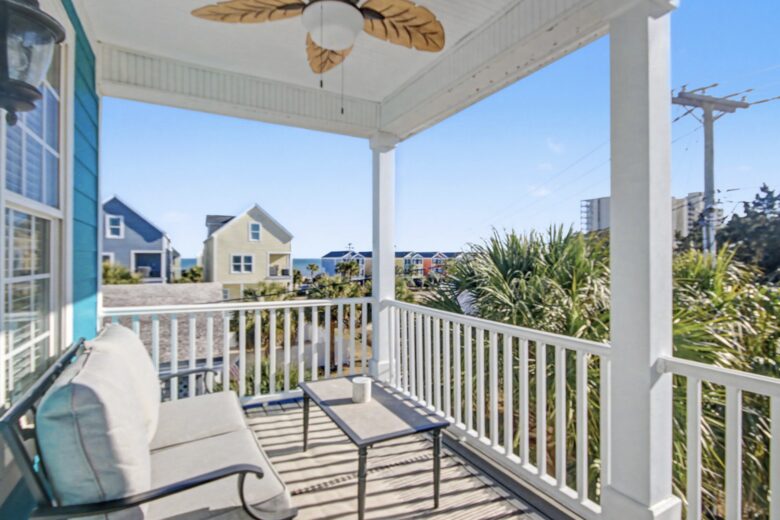 Palm Estate Retreat Steps from Surfside Shore - Surfside Beach, South Carolina