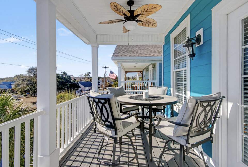 Palm Estate Retreat Steps from Surfside Shore - Surfside Beach, South Carolina