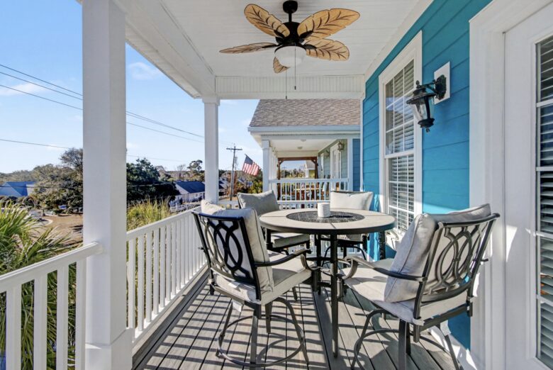 Palm Estate Retreat Steps from Surfside Shore - Surfside Beach, South Carolina