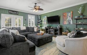 Palm Estate Retreat Steps from Surfside Shore - Surfside Beach, South Carolina