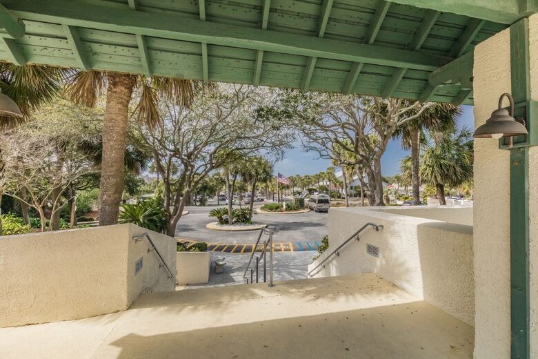 Oceanfront Fripp Island Villa with Golf Cart - Fripp Island, South Carolina