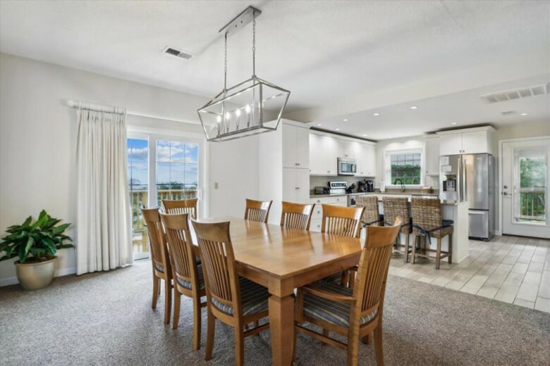 Classic Duck Beach Cottage | Walk to Beach & Boardwalk - Duck, North Carolina