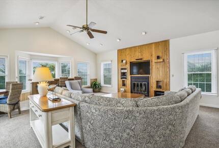 Classic Duck Beach Cottage | Walk to Beach & Boardwalk - Duck, North Carolina