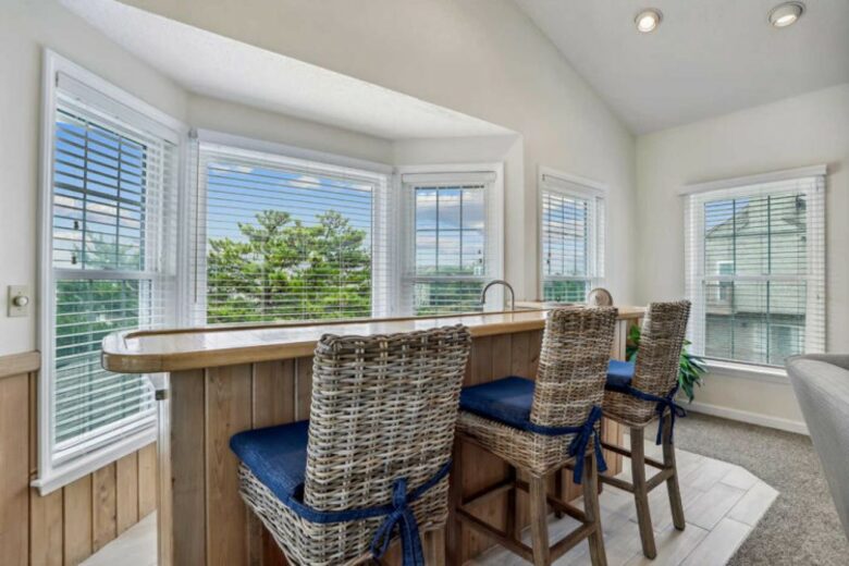 Classic Duck Beach Cottage | Walk to Beach & Boardwalk - Duck, North Carolina