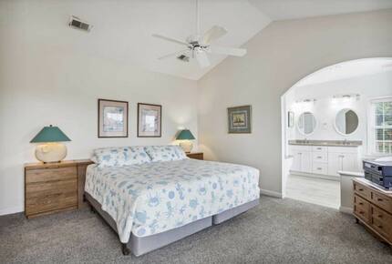 Classic Duck Beach Cottage | Walk to Beach & Boardwalk - Duck, North Carolina