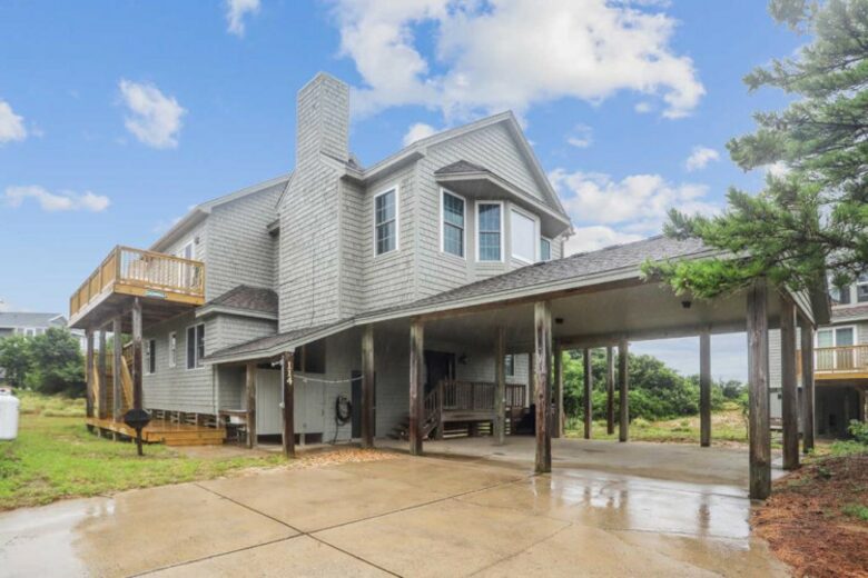 Classic Duck Beach Cottage | Walk to Beach & Boardwalk - Duck, North Carolina