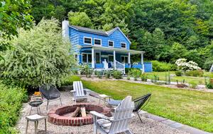 Modern Creekside Farmhouse in the Catskills - Shandaken, New York