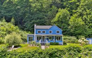Modern Creekside Farmhouse in the Catskills - Shandaken, New York