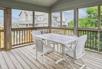 Classic Duck Beach Cottage | Walk to Beach & Boardwalk - Duck, North Carolina