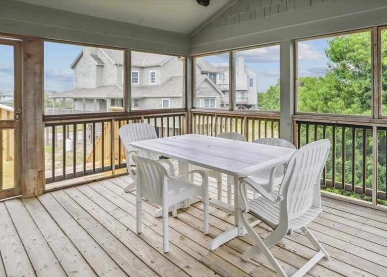 Classic Duck Beach Cottage | Walk to Beach & Boardwalk - Duck, North Carolina