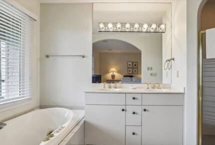 Classic Duck Beach Cottage | Walk to Beach & Boardwalk - Duck, North Carolina