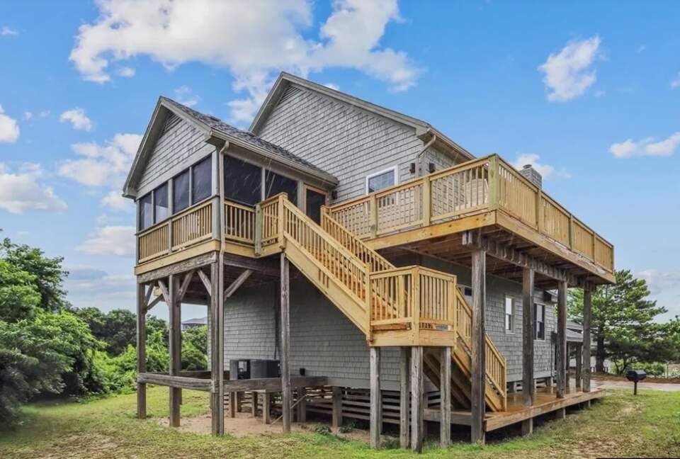 Classic Duck Beach Cottage | Walk to Beach & Boardwalk - Duck, North Carolina