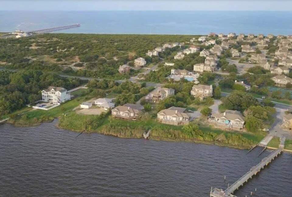 Classic Duck Beach Cottage | Walk to Beach & Boardwalk - Duck, North Carolina