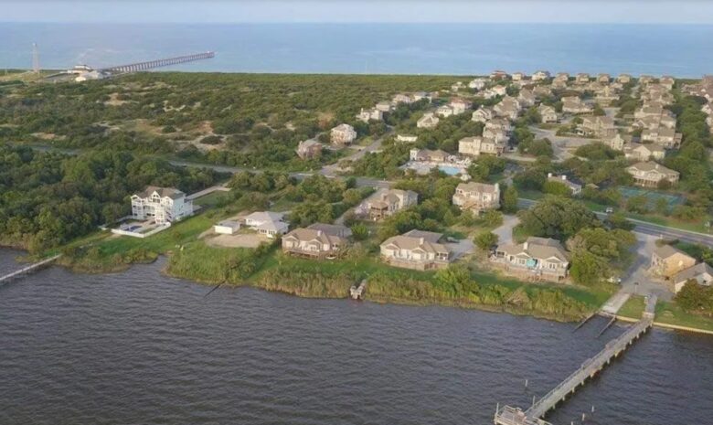 Classic Duck Beach Cottage | Walk to Beach & Boardwalk - Duck, North Carolina