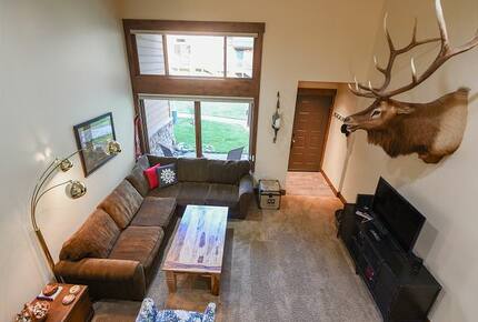 Ski-In/Ski-Out Townhome at Peak 9 | Walk to Main Street - Breckenridge, Colorado