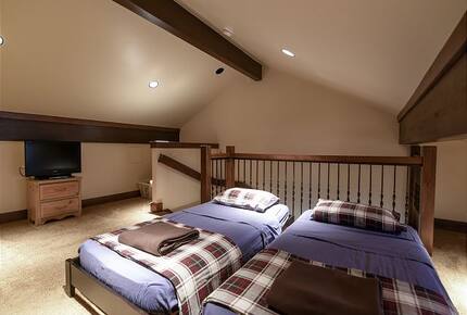 Ski-In/Ski-Out Townhome at Peak 9 | Walk to Main Street - Breckenridge, Colorado