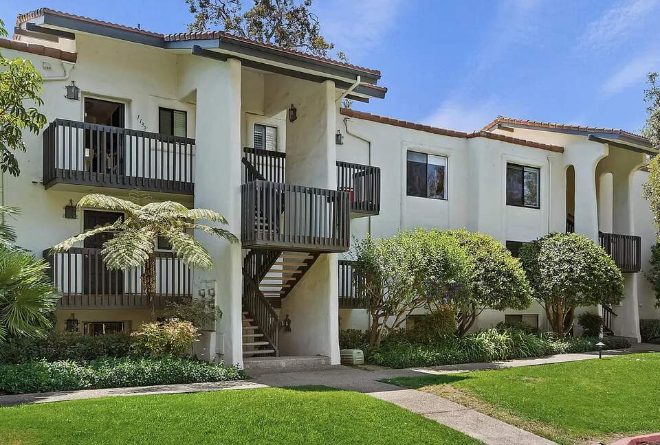 Polo Field View Retreat | Walk to the Beach - Carpinteria, California