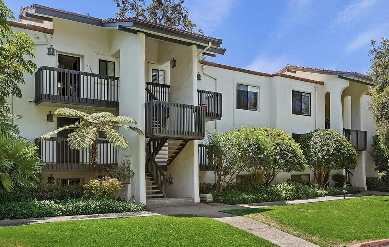 Polo Field View Retreat | Walk to the Beach - Carpinteria, California