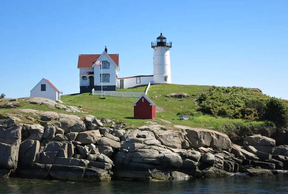 Modern York Beach Retreat | 400 Steps to Long Sands - York Beach, Maine