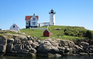 Modern York Beach Retreat | 400 Steps to Long Sands - York Beach, Maine