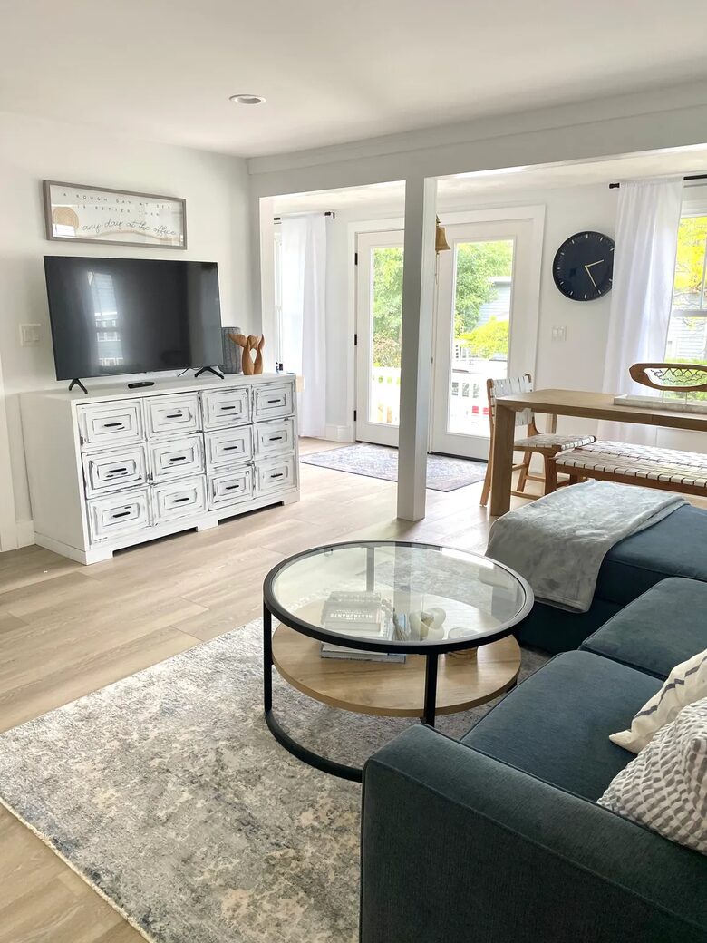 Modern York Beach Retreat | 400 Steps to Long Sands - York Beach, Maine