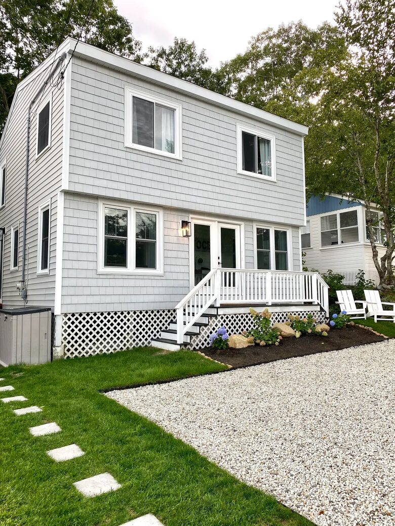Modern York Beach Retreat | 400 Steps to Long Sands - York Beach, Maine
