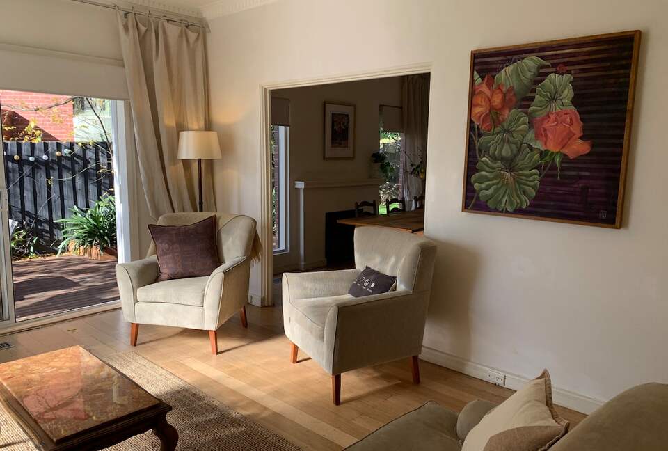 1930s Garden Townhouse Steps to the Yarra River - South Yarra, Australia