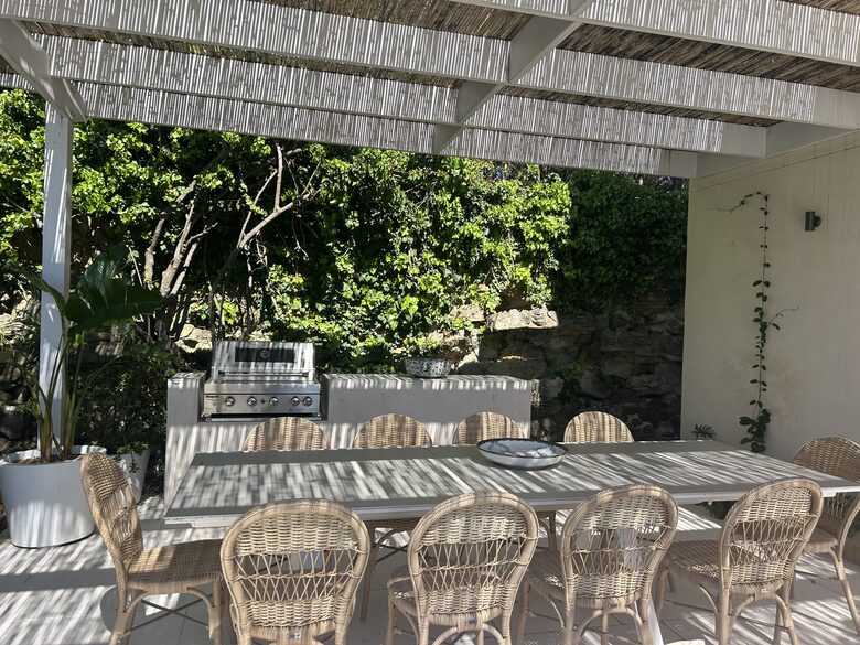 Chateau Hilltop - Sydney, Australia