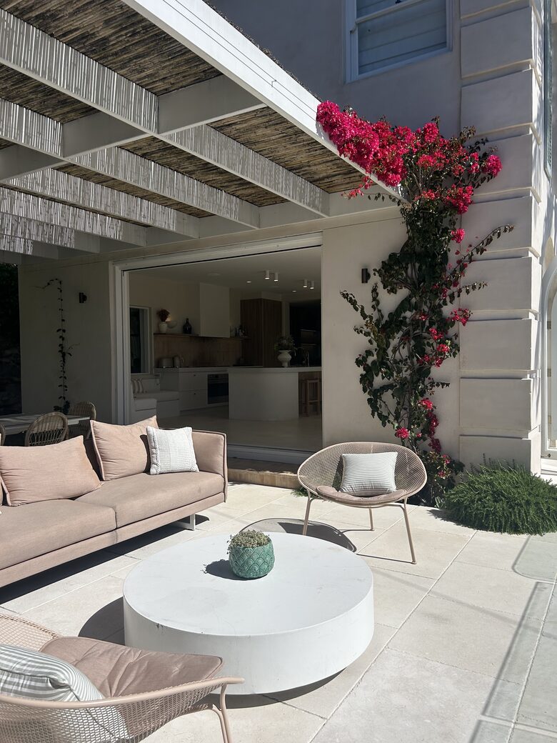 Chateau Hilltop - Sydney, Australia