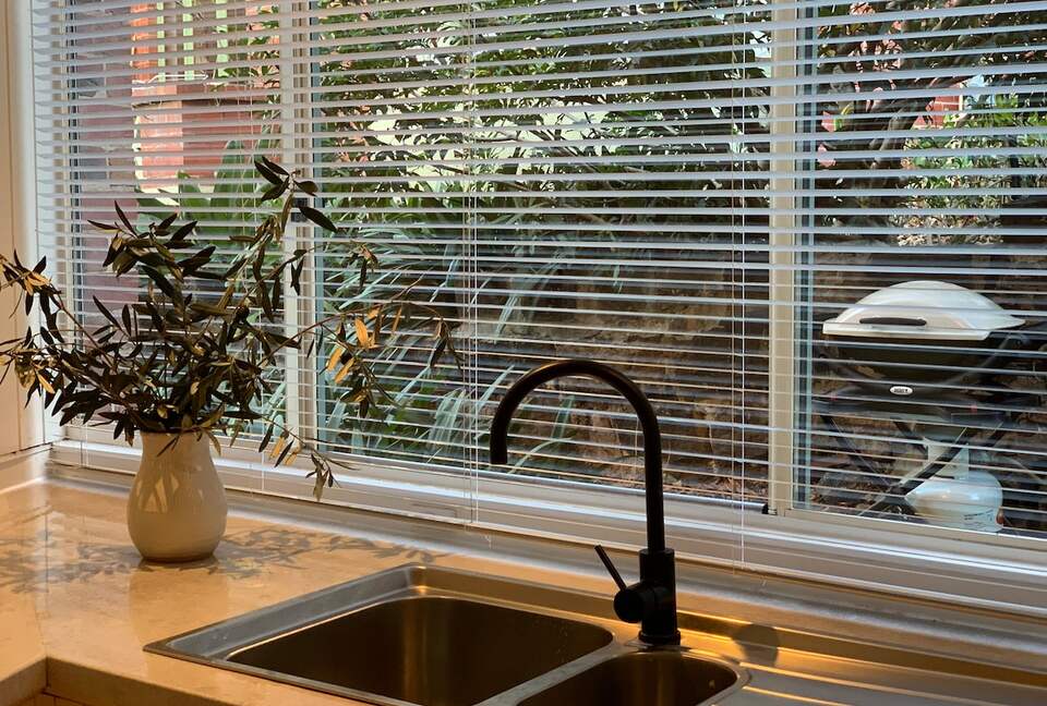 1930s Garden Townhouse Steps to the Yarra River - South Yarra, Australia