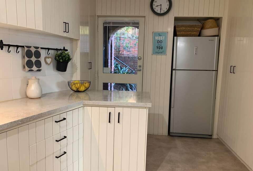 1930s Garden Townhouse Steps to the Yarra River - South Yarra, Australia