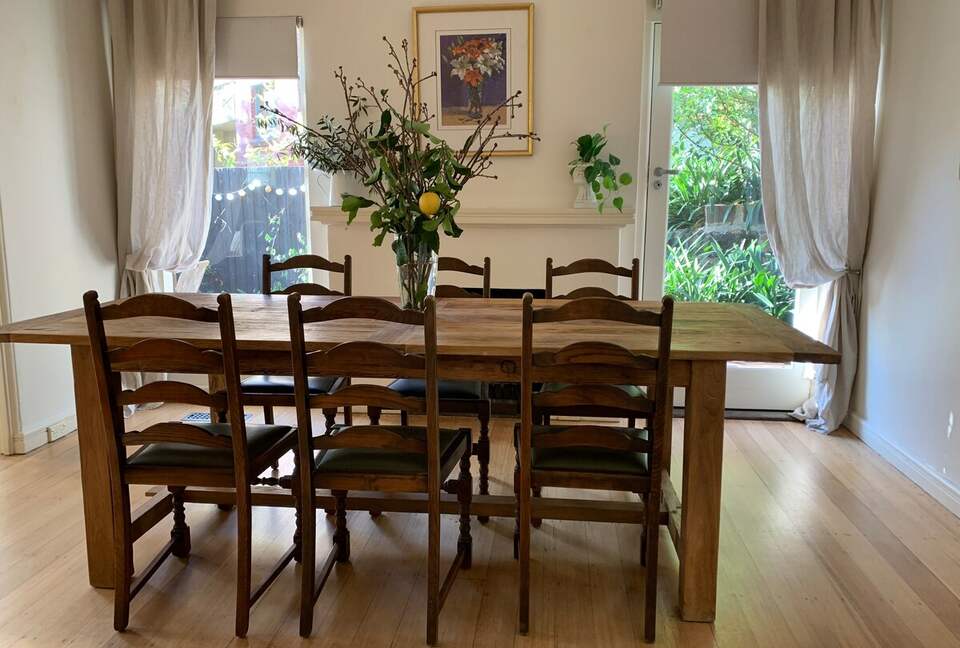1930s Garden Townhouse Steps to the Yarra River - South Yarra, Australia