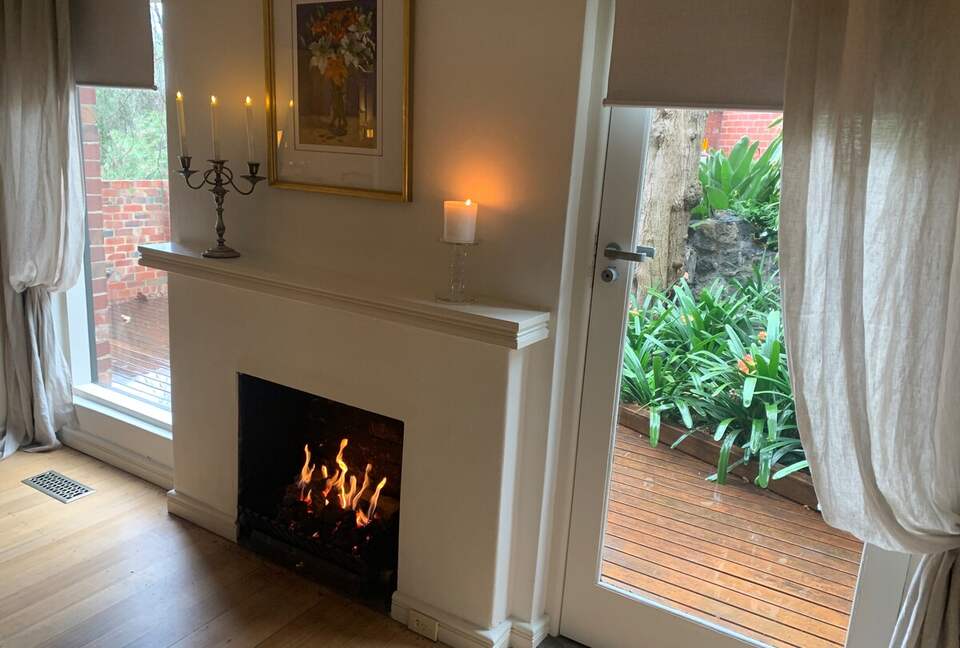 1930s Garden Townhouse Steps to the Yarra River - South Yarra, Australia