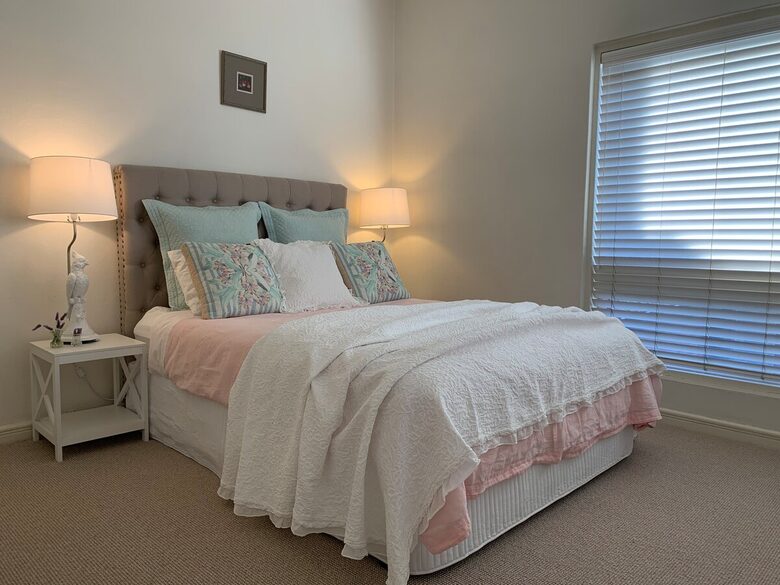 1930s Garden Townhouse Steps to the Yarra River - South Yarra, Australia