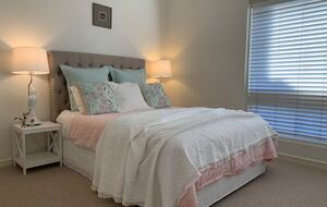 1930s Garden Townhouse Steps to the Yarra River - South Yarra, Australia