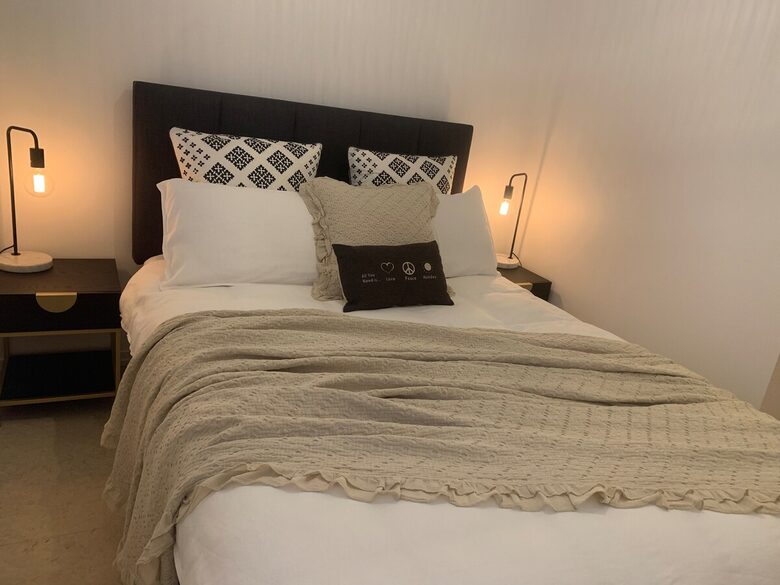 1930s Garden Townhouse Steps to the Yarra River - South Yarra, Australia