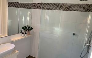 1930s Garden Townhouse Steps to the Yarra River - South Yarra, Australia