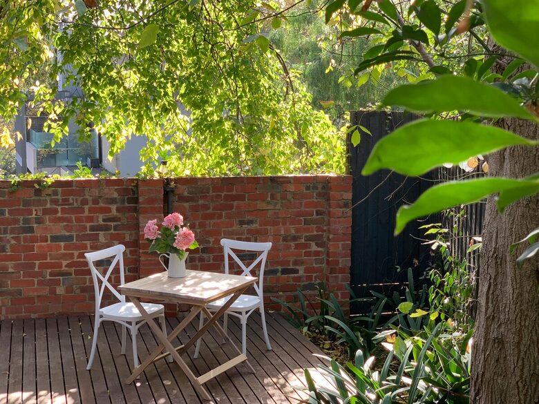 1930s Garden Townhouse Steps to the Yarra River - South Yarra, Australia