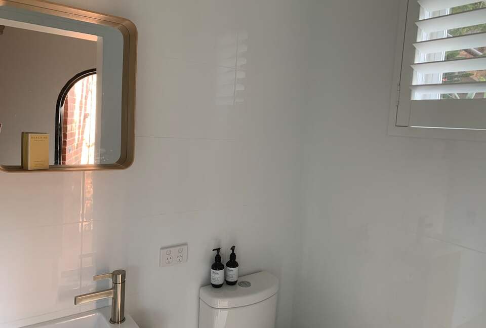 1930s Garden Townhouse Steps to the Yarra River - South Yarra, Australia