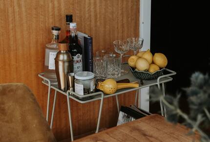 Midcentury Esmond Dorney Home with Sandy Bay Outlook - Sandy Bay, Australia