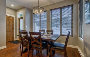 Ski-In Ski-Out Living at Echo Landing in Sun Peaks - Sun Peaks, Canada