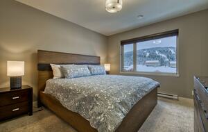 Ski-In Ski-Out Living at Echo Landing in Sun Peaks - Sun Peaks, Canada