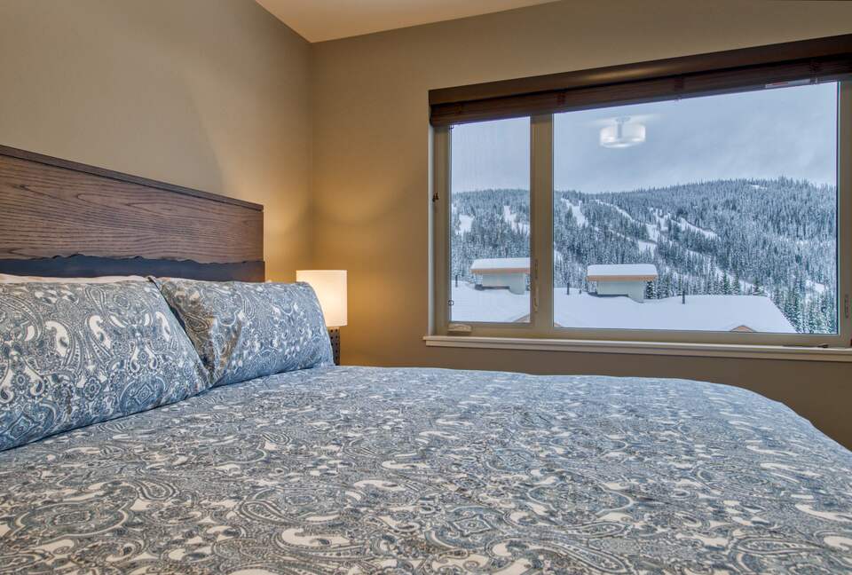 Ski-In Ski-Out Living at Echo Landing in Sun Peaks - Sun Peaks, Canada