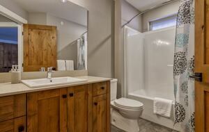 Ski-In Ski-Out Living at Echo Landing in Sun Peaks - Sun Peaks, Canada