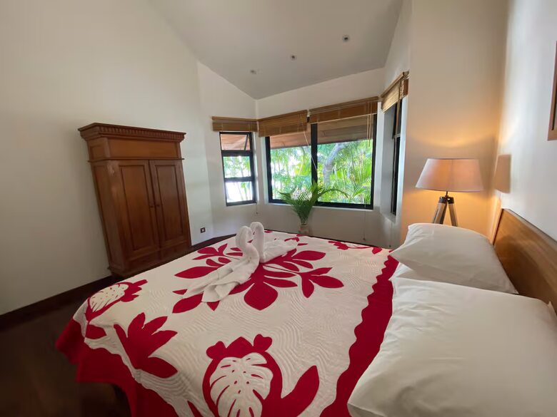 Magical Ocean Front Villa and Sunset Views - Tevaitoa, French Polynesia