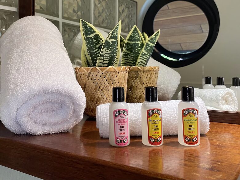 Magical Ocean Front Villa and Sunset Views - Tevaitoa, French Polynesia